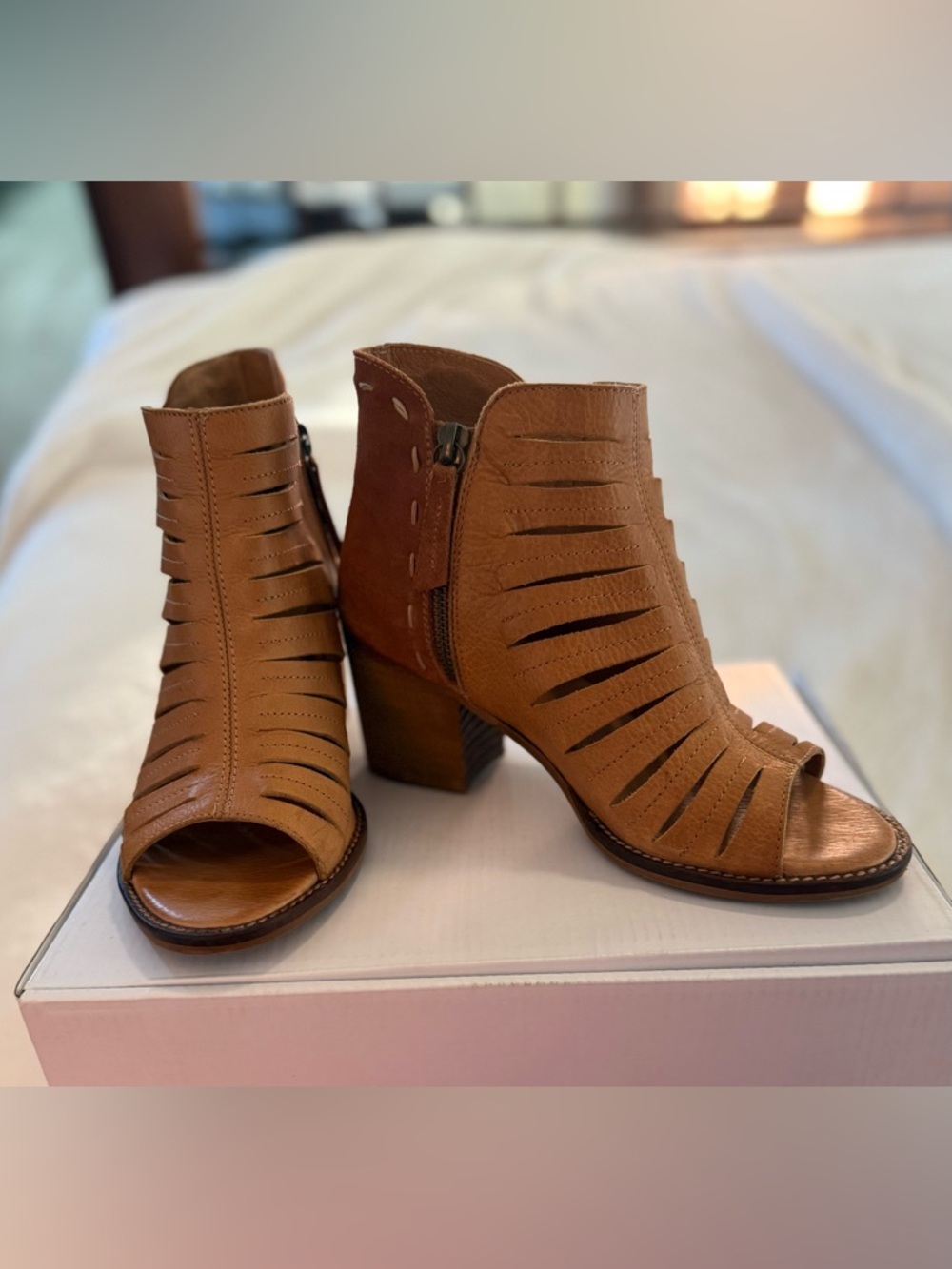 Garnet Hill Cutout Peep-Toe Western Boho Festival Ankle Booties EU 37 US 6.5-7